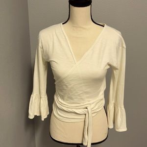 Marine layer Ava wraparound cream top. Size small